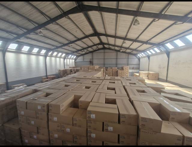 652M² WAREHOUSE TO LET IN OKAVANGO PARK